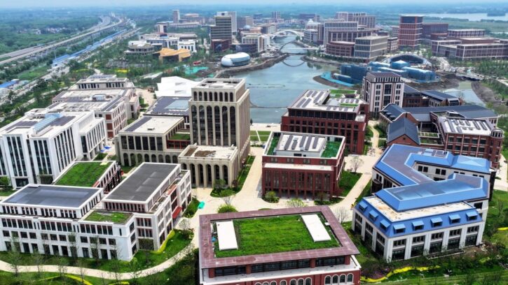 Huawei completes US$1.4 billion campus in Shanghai ‘with 100 cafes’ to lure foreign talent Iris Deng Business – South China Morning Post