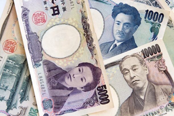 Japanese Yen appreciates despite limited liquidity, eyes on US presidential election  FXStreet Forex & Commodities News
