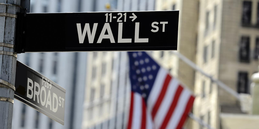 Here’s Bernstein’s Top Picks in Crypto. ‘Buy Everything You Can’ Sebastian Sinclair Decrypt