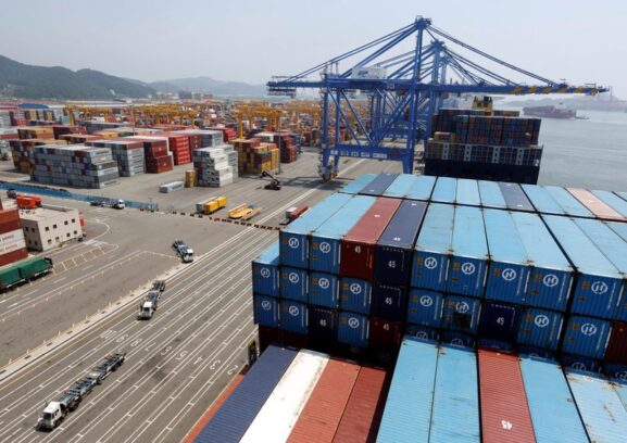 South Korea Dec exports seen up for 15th month in row, but momentum slowing – Reuters poll Reuters Economic Indicators News
