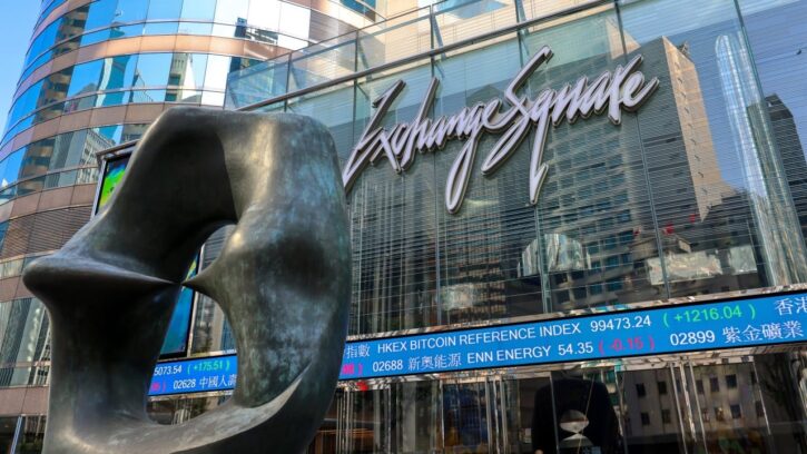 Hong Kong stocks waver before key economic data from US and China Zhang Shidong Business – South China Morning Post