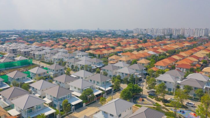 Thai properties at risk as Chinese buyers go cold amid abduction, trafficking news Cheryl Arcibal,Leopold Chen Business – South China Morning Post