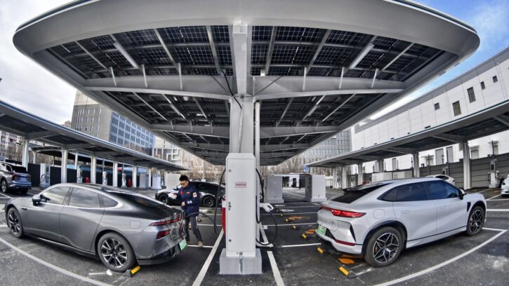 Chinese EV makers cannot stop ‘aggressive’ price-cutting – even as it imperils them Daniel Ren Business – South China Morning Post