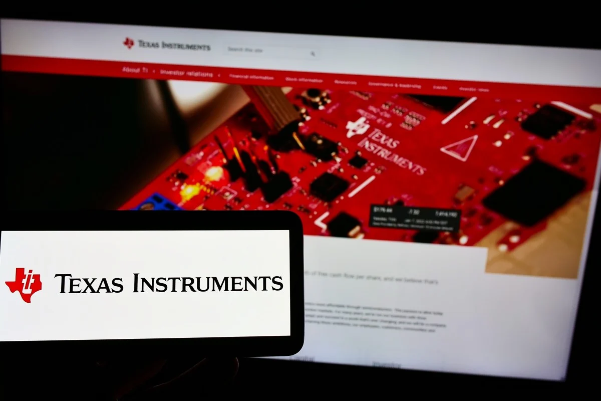 US chipmaker Texas Instruments’ forecast signals semiconductor slump is persisting Bloomberg Business – South China Morning Post