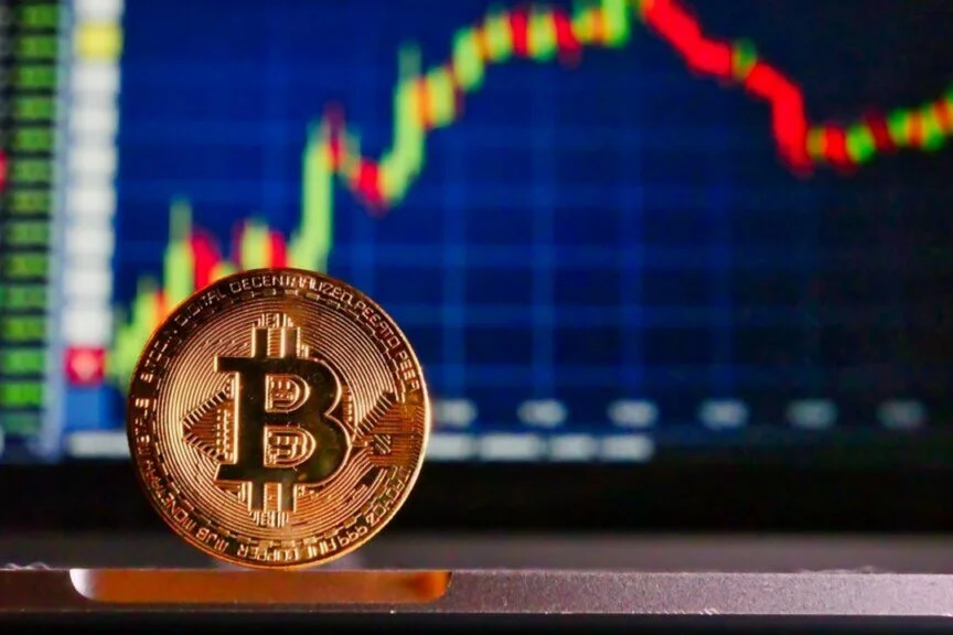 Tom Lee Forecasts Bitcoin Could Dip To $50K, But Maintains Long-Term Target Of $250K Amid Market Volatility Kaustubh Bagalkote Markets