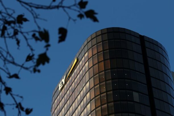 Bangladesh central bank hires ‘Big Four’ audit firms to review banks it says lost $17 billion, FT reports Reuters Stock Market News