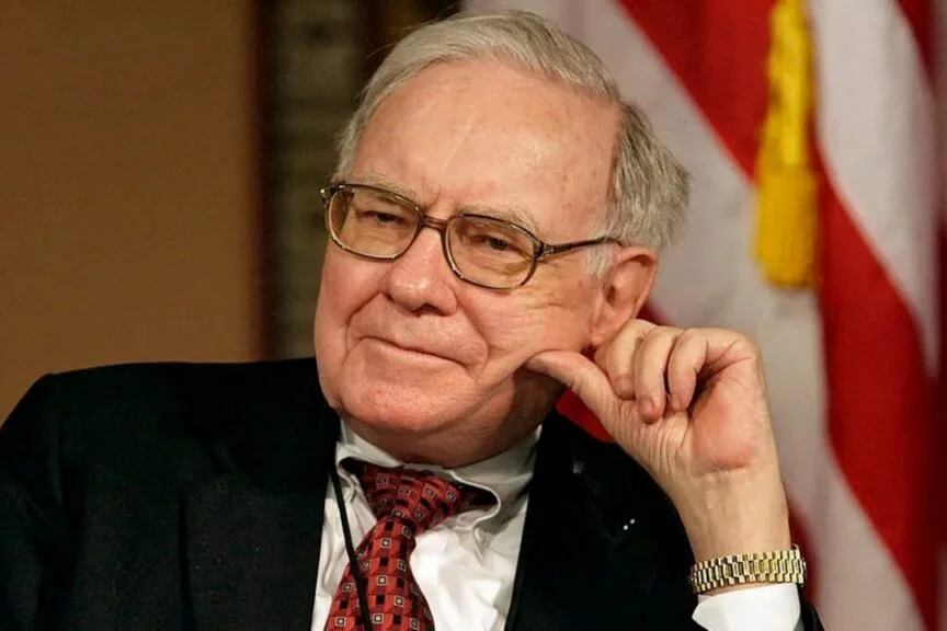 Warren Buffett Found Billions In A Tiny Japanese Guidebook He Could Barely Read — No Analysts, No Travel, Just Pure Instinct Proiti Seal Acharya News