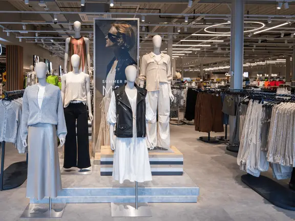 Rexpro Enterprises IPO Set To Go Live Today: GMP, Price Band, Offer Size And Other Details NDTV Profit News NDTV Profit