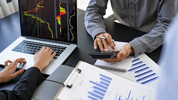 Stock Market Live: Nifty, Sensex Extend Gains As Infosys, TCS Share Price Rise Ananya Chaudhuri NDTV Profit