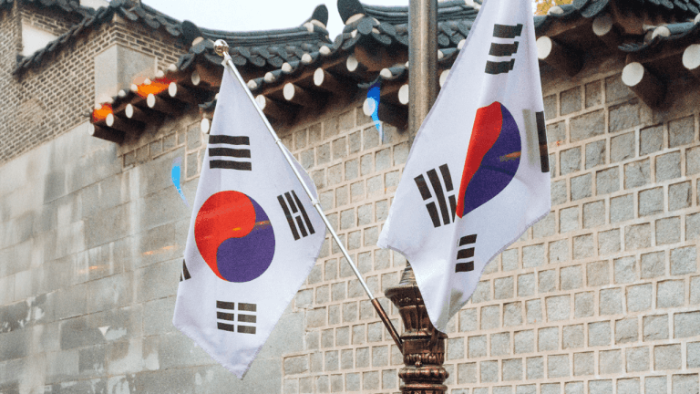 South Korea Cracks Down on Unregistered Overseas Crypto Exchanges Terence Zimwara Bitcoin News