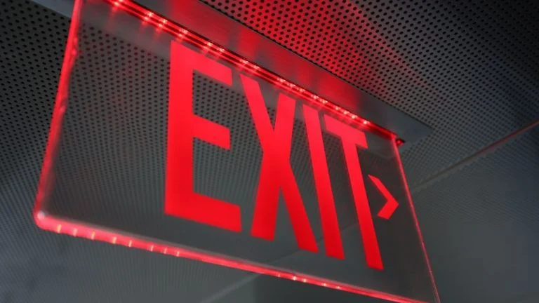 White House Crypto Czar Confirms Full Crypto Exit—Slams ‘Indirect Holdings’ Claims Kevin Helms Bitcoin News