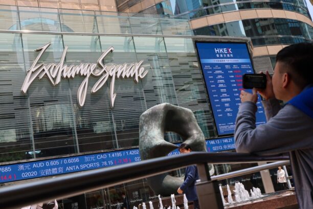 Hang Seng Index soars, tracking Asian stock markets, as Trump hits pause on most tariffs Yulu Ao Business – South China Morning Post