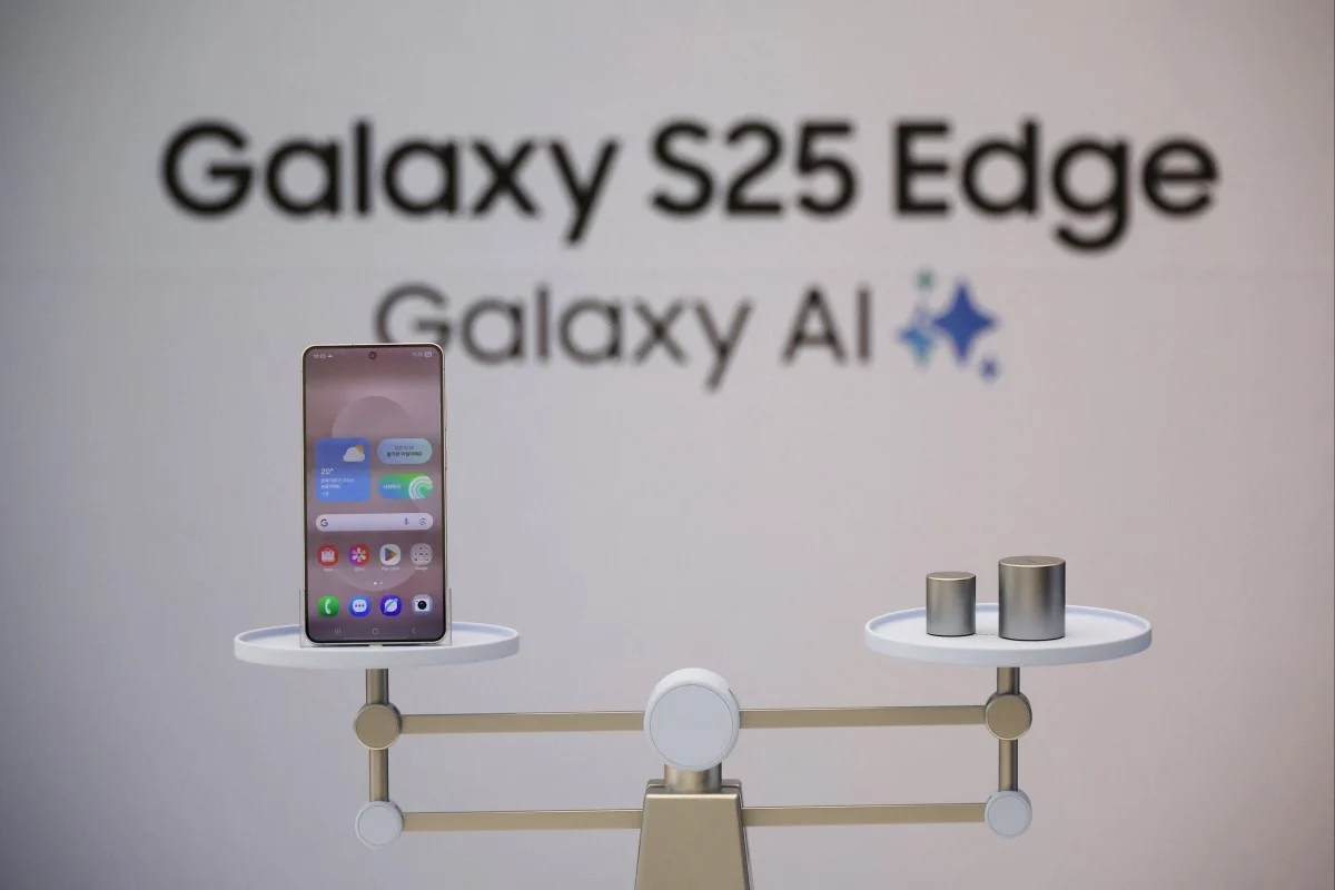 Samsung debuts Galaxy S25 Edge, as smartphones go slimmer Bloomberg Business – South China Morning Post