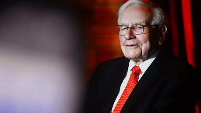 Warren Buffett’s Favorite ‘Single Best Measure’ For Equities Flashes Buying Signal As US Stocks Rebound Ananya Gairola Markets