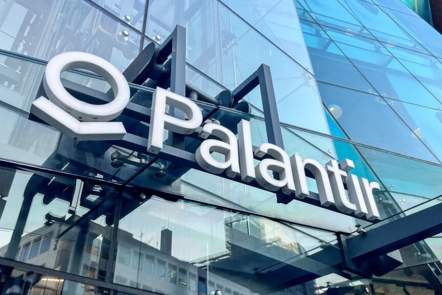 Here’s Why Dan Ives Thinks Palantir Is A Winner Despite Its Lofty Valuations: ‘In The Next 12 To 18 Months…They’re Going To Have Significant Step Ups’ Namrata Sen News
