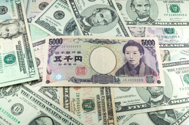Japanese Yen advances to fresh monthly peak against USD  FXStreet Forex & Commodities News