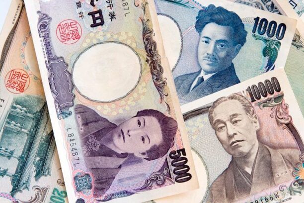 Japanese Yen advances to fresh two-week highs against a weaker USD  FXStreet Forex & Commodities News