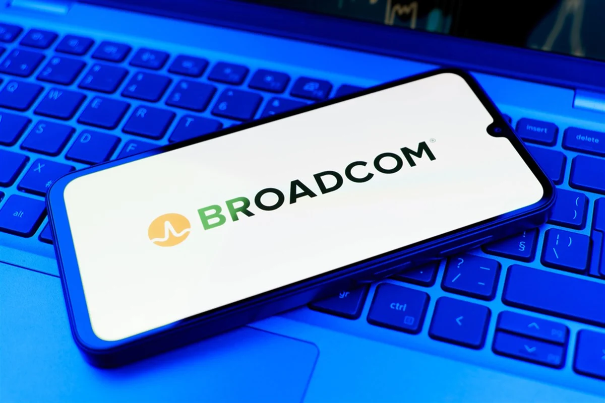 Broadcom To Rally More Than 12%? Here Are 10 Top Analyst Forecasts For Tuesday Avi Kapoor Markets