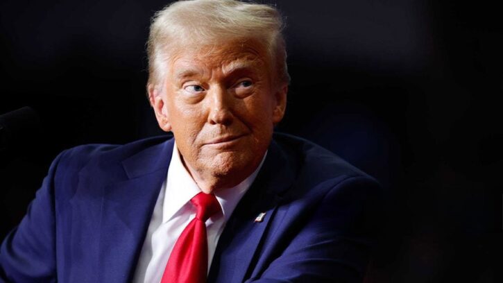 Dow Jones Futures Fall Amid New Trump Tariffs; Palantir In Buy Zone As Tesla, Nvidia Fall Back ED CARSON Stock Market Today | Investor’s Business Daily