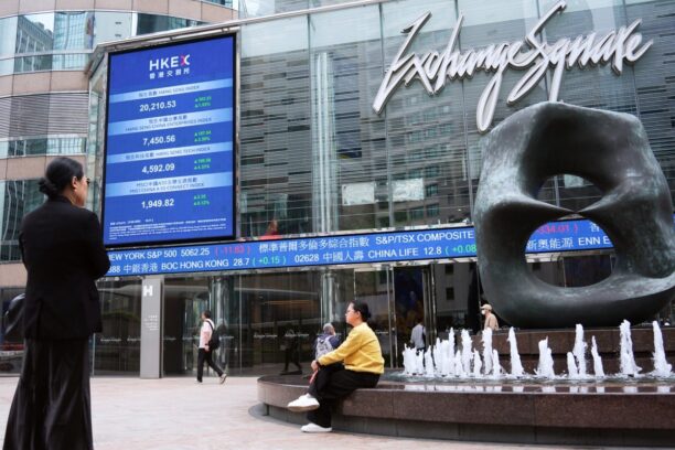 Hong Kong stocks sustain 3-year-high level on trade optimism Zhang Shidong Business – South China Morning Post
