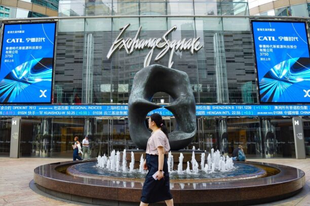 Hong Kong stocks dip before US-China tariff deadline, tech giants’ earnings Zhang Shidong Business – South China Morning Post